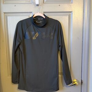 Under Armour Dark Green Long Sleeve with different texture Accents